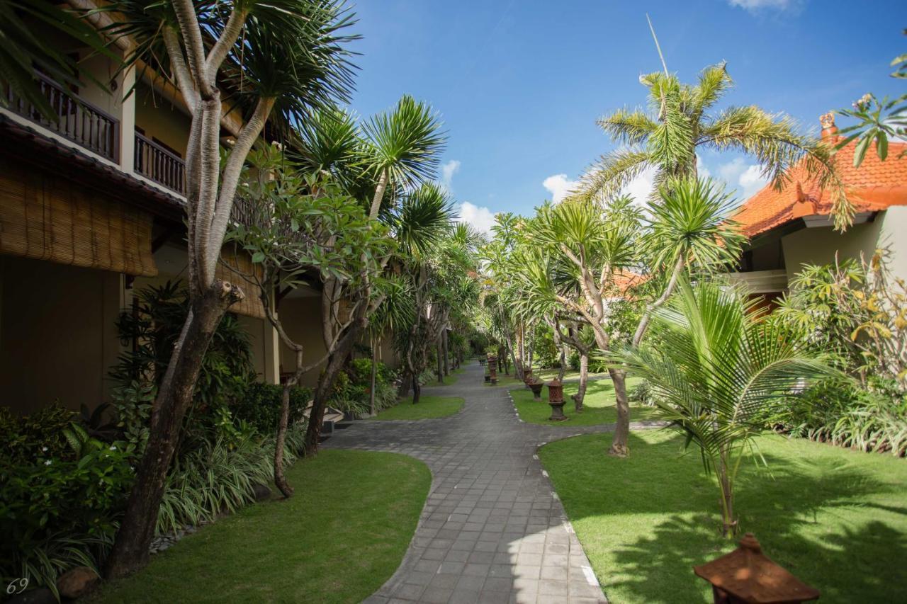 Kuta Puri Bungalows, Villas And Resort Esterno foto